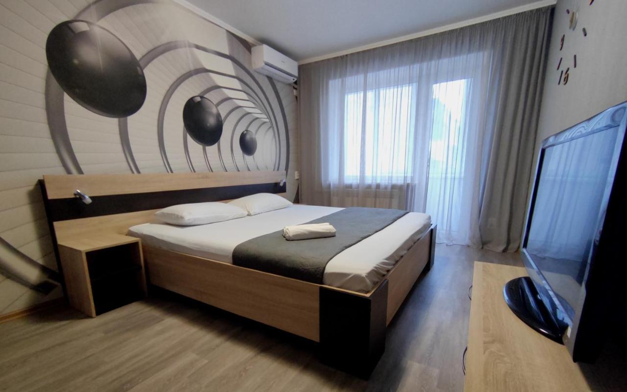 Двухкомнатные Апартаменты Центр Mystetsʹka 3 Kr Apartments Kryvyi Rih Dış mekan fotoğraf
